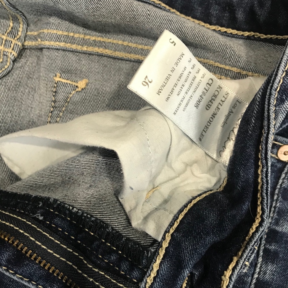 Kancan distressed step hem jeans